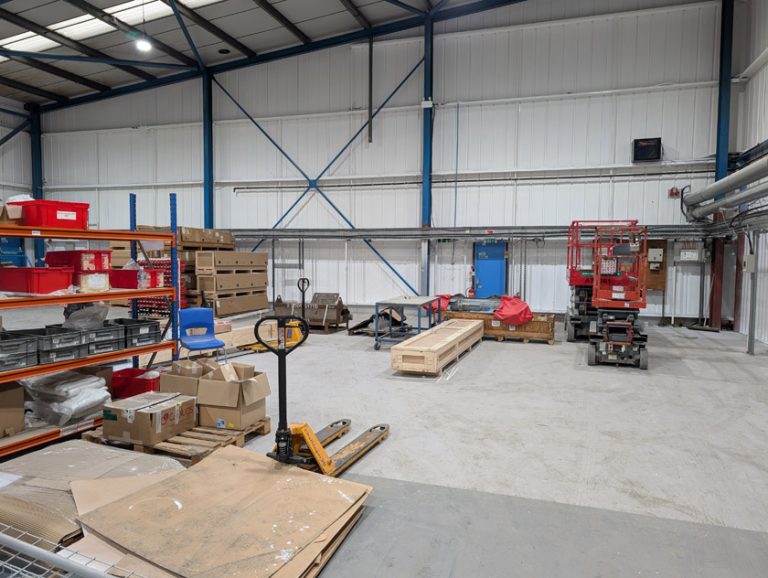 Interior Decoration & Commercial Painting 2 Hyde Aero Dukinfield Internal Wall Painting 2 768x578 1